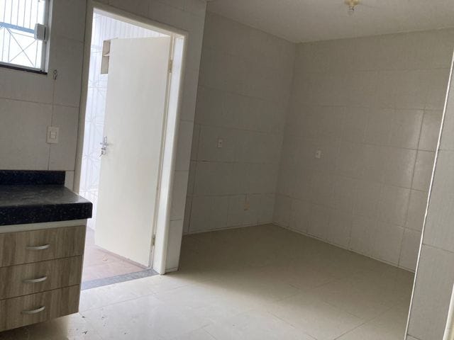 Casa com 200m² 4 quartos e 3 banheiros, para alugar, no bairro Junco em Sobral