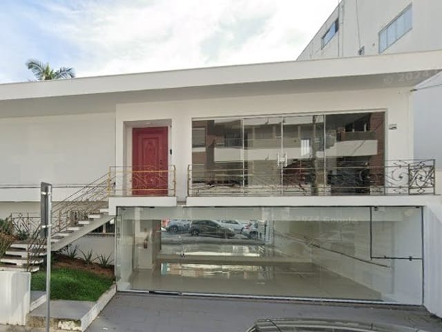 Casa com 54m², para alugar, no bairro Centro em Florianópolis