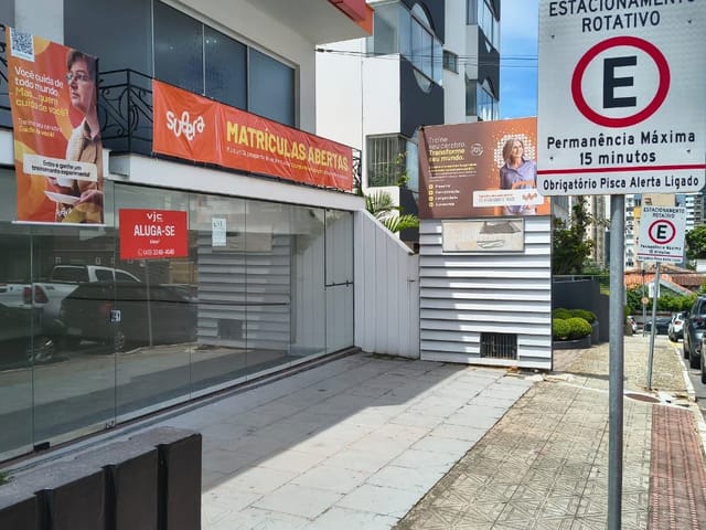 Casa com 54m², para alugar, no bairro Centro em Florianópolis