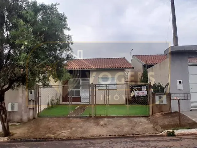 Casa 2 quartos e 1 banheiro, à venda, no bairro Residencial Van Den Broek em Holambra