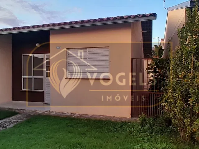 Casa 2 quartos e 1 banheiro, à venda, no bairro Residencial Van Den Broek em Holambra