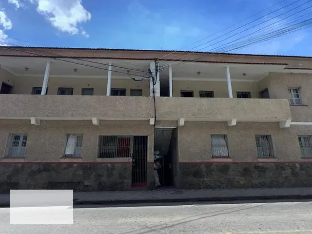 Casa 2 quartos e 1 banheiro, para alugar, no bairro Centro em Santos Dumont