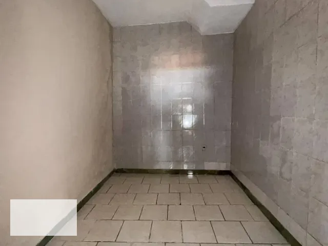 Casa 2 quartos e 1 banheiro, para alugar, no bairro Centro em Santos Dumont