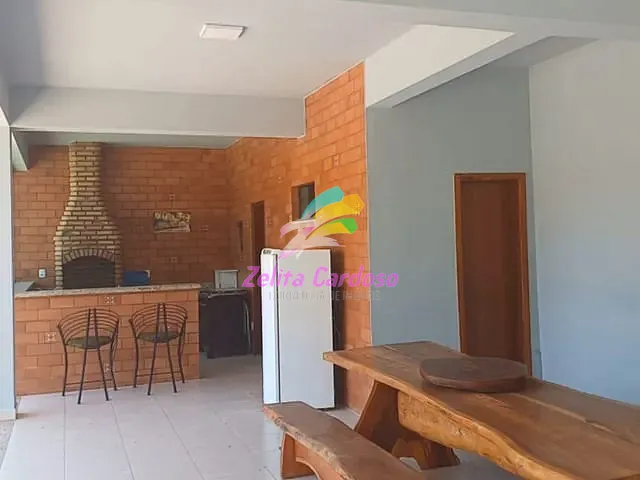 Casa com 2000m² 3 quartos e 4 banheiros, à venda, no bairro Condomínio Vale do Ouro em Ribeirão das Neves