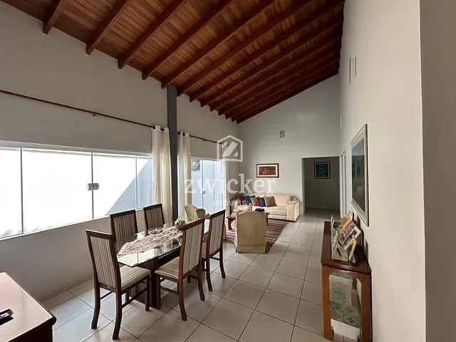 Casa com 373m² 4 quartos e 4 banheiros, à venda, no bairro Residencial Parque Pontal em Piratininga
