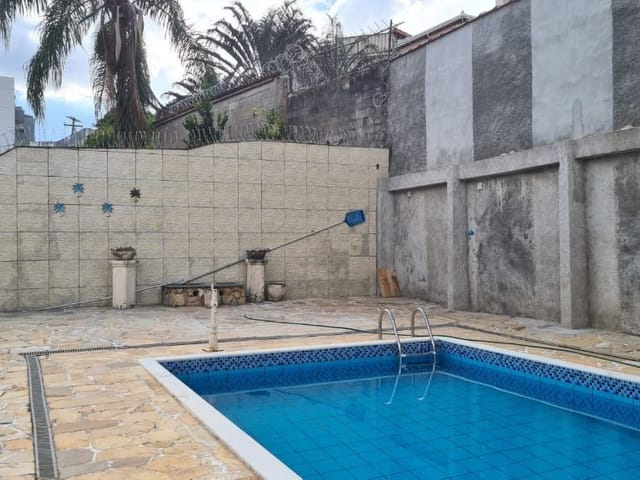 Casa com 354m² 3 quartos e 5 banheiros, à venda, no bairro Jardim Glória em Juiz de Fora