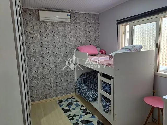 Casa com 262m² 2 quartos e 2 banheiros, à venda, no bairro Estevam Carraro em Erechim