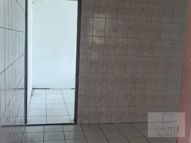 Casa 2 quartos e 1 banheiro, para alugar, no bairro Vila São Francisco em São Paulo