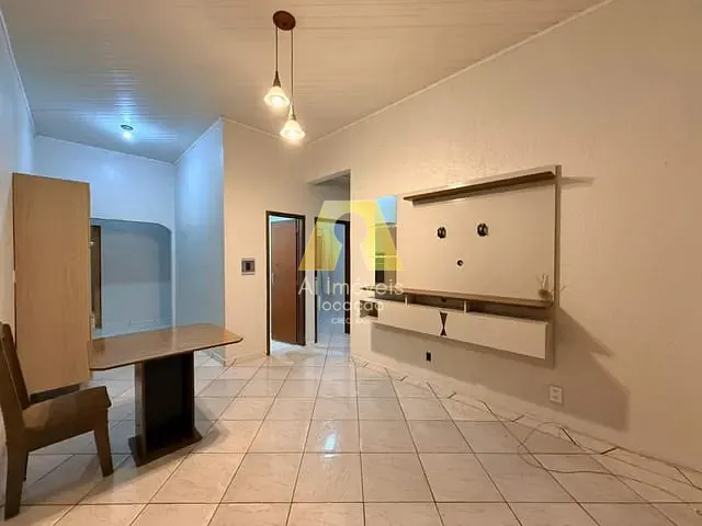 Casa 3 quartos e 2 banheiros, para alugar, no bairro Loteamento Santa Luzia em Rio Branco