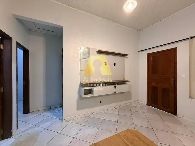 Casa 3 quartos e 2 banheiros, para alugar, no bairro Loteamento Santa Luzia em Rio Branco