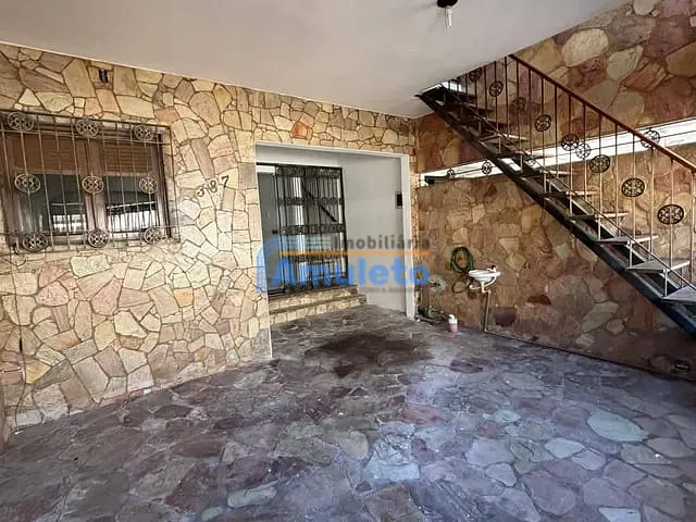Casa 5 quartos e 2 banheiros, para alugar, no bairro Jardim São Paulo em Recife