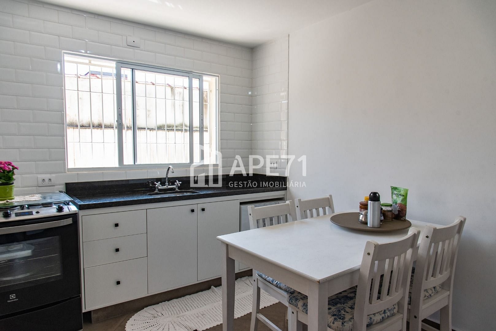 Casa à venda com 2 quartos, 120m² - Foto 23