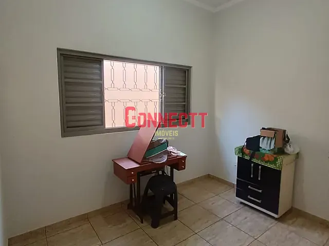 Casa com 194m² 3 quartos e 2 banheiros, à venda, no bairro Vila Tibério em Ribeirão Preto