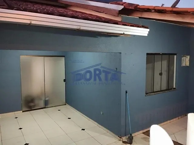 Casa 2 quartos e 1 banheiro, à venda, no bairro Curitibano IV em Foz do Iguaçu