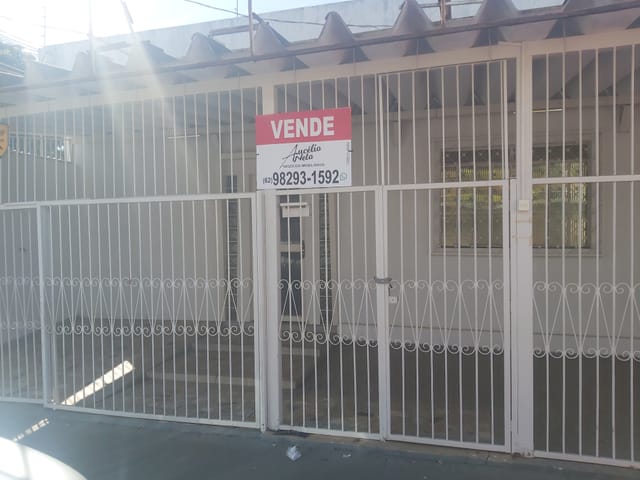 Casa com 205m² 3 quartos e 4 banheiros, à venda, no bairro Setor Campinas em Goiânia