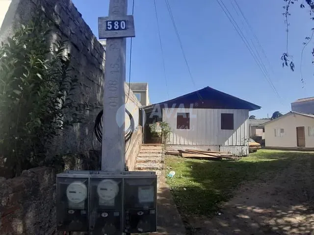 Casa 2 quartos e 1 banheiro, à venda, no bairro Sítio Cercado em Curitiba