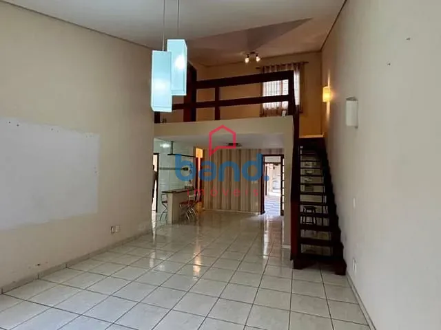 Casa com 300m² 4 quartos e 2 banheiros, à venda, no bairro Jardim Tenda em Porto Feliz