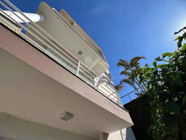 Casa 3 quartos e 1 banheiro, à venda, no bairro Grama em Juiz de Fora