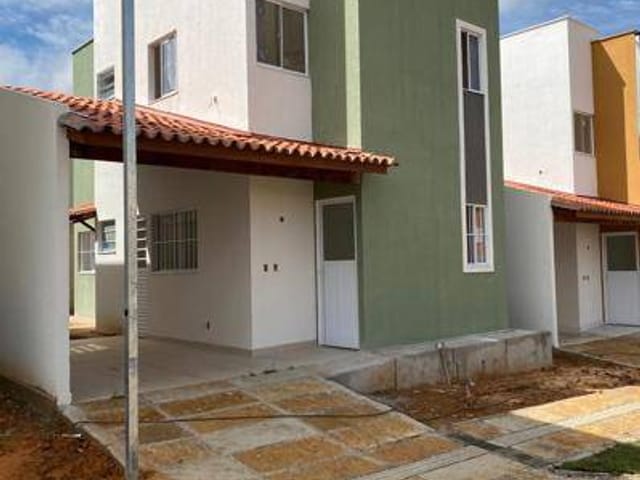 Casa 3 quartos e 2 banheiros, à venda, no bairro Pedra Mole em Teresina