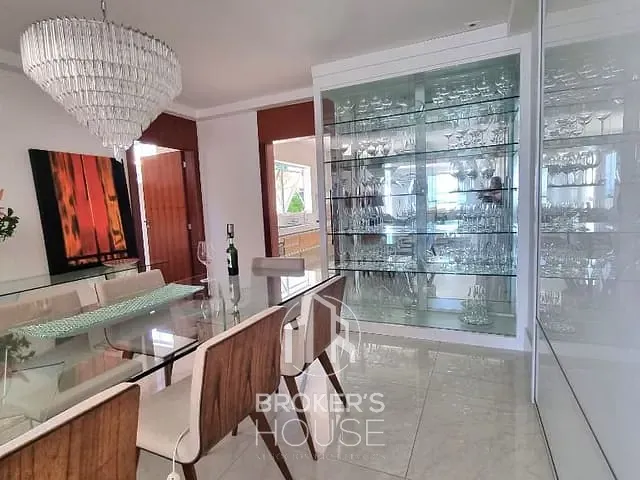 Casa 4 quartos e 3 banheiros, à venda, no bairro Marbella em Serra
