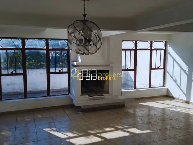 Casa com 130m² 5 quartos e 4 banheiros, à venda, no bairro Parque Continental em São Paulo