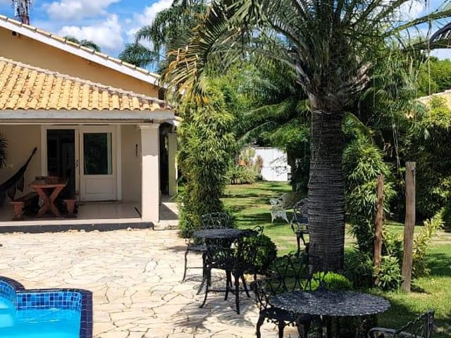 Casa com 1540m² 8 quartos e 7 banheiros, à venda ou para alugar, no bairro Loteamento Jardim Morumbi em Atibaia