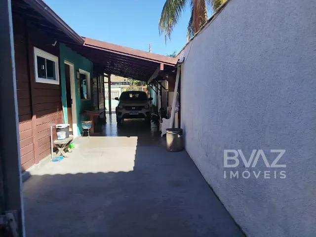 Casa 4 quartos e 5 banheiros, à venda, no bairro Centro em São Pedro da Aldeia