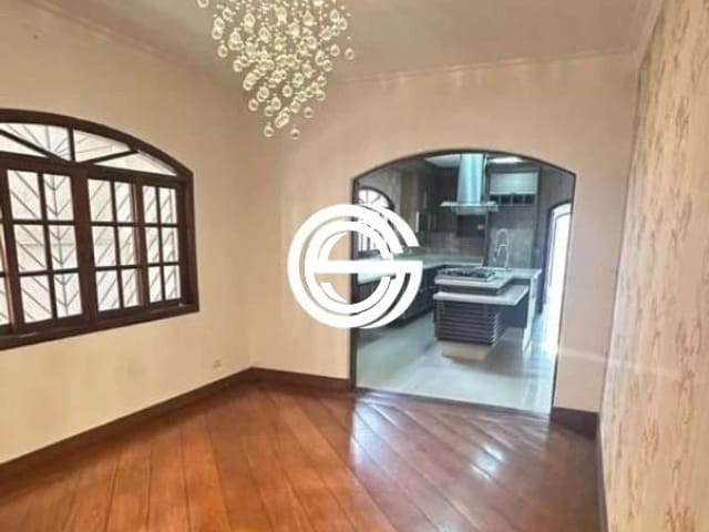 Casa 5 quartos e 5 banheiros, à venda, no bairro Vila Granada em São Paulo