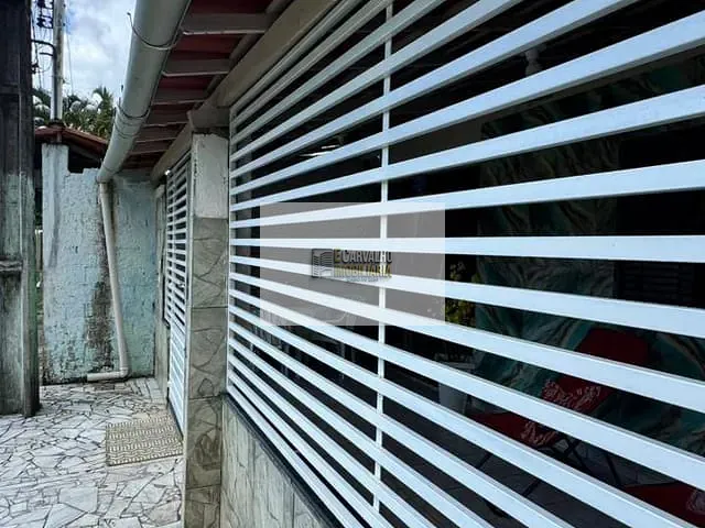 Casa com 175m² 2 quartos e 2 banheiros, à venda, no bairro Mamoã em Ilhéus
