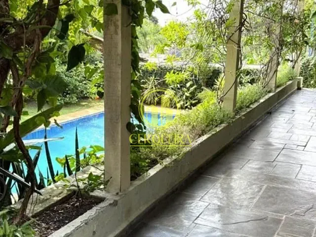 Casa com 615m² 5 quartos e 6 banheiros, à venda, no bairro Jardim Leonor em São Paulo