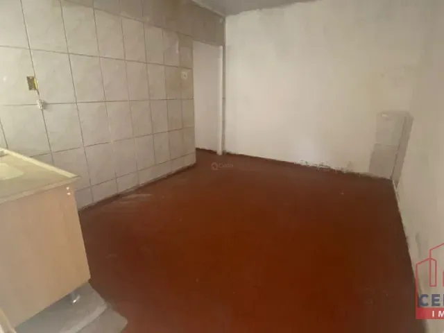 Casa com 83m² 2 quartos e 1 banheiro, para alugar, no bairro Vila Lacerda em Jundiaí