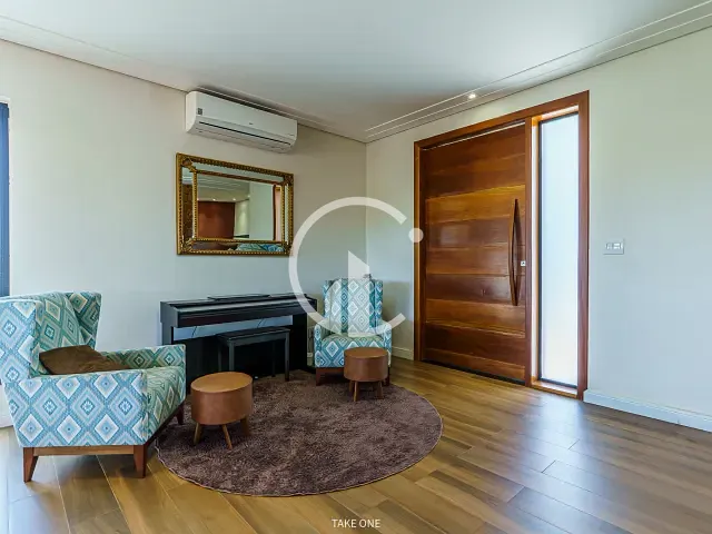 Casa 4 quartos e 6 banheiros, à venda, no bairro Marambaia em Vinhedo