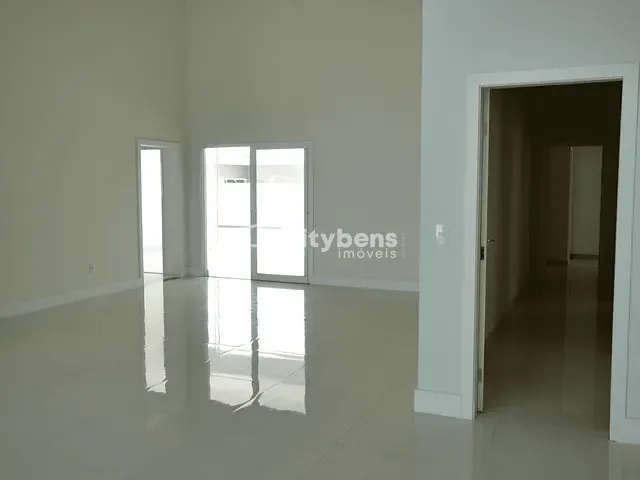 Casa 3 quartos e 5 banheiros, à venda, no bairro Aeroporto em Araçatuba