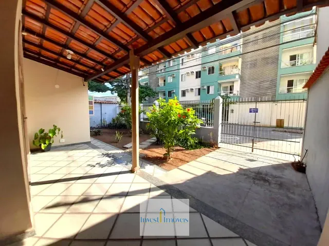 Casa com 200m² 4 quartos e 2 banheiros, à venda, no bairro Jardim Camburi em Vitória