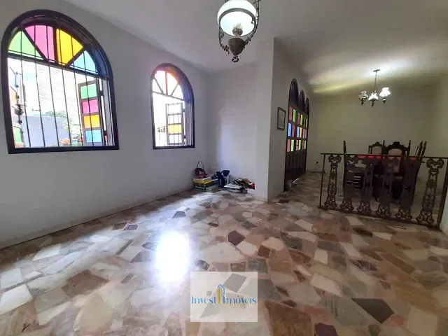 Casa com 200m² 4 quartos e 2 banheiros, à venda, no bairro Jardim Camburi em Vitória