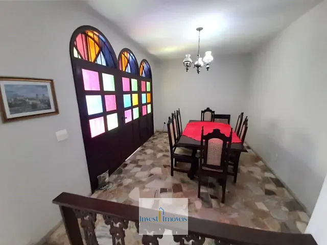 Casa com 200m² 4 quartos e 2 banheiros, à venda, no bairro Jardim Camburi em Vitória