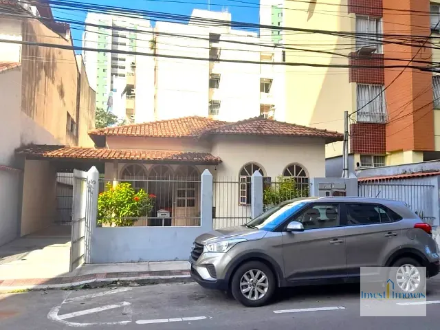 Casa com 200m² 4 quartos e 2 banheiros, à venda, no bairro Jardim Camburi em Vitória