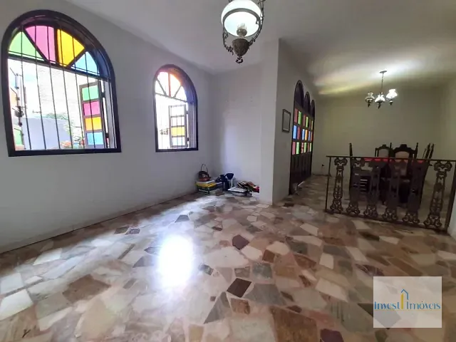 Casa com 200m² 4 quartos e 2 banheiros, à venda, no bairro Jardim Camburi em Vitória