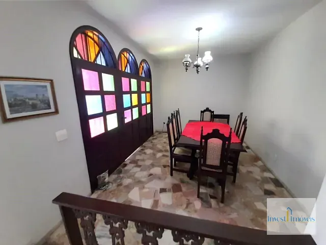 Casa com 200m² 4 quartos e 2 banheiros, à venda, no bairro Jardim Camburi em Vitória