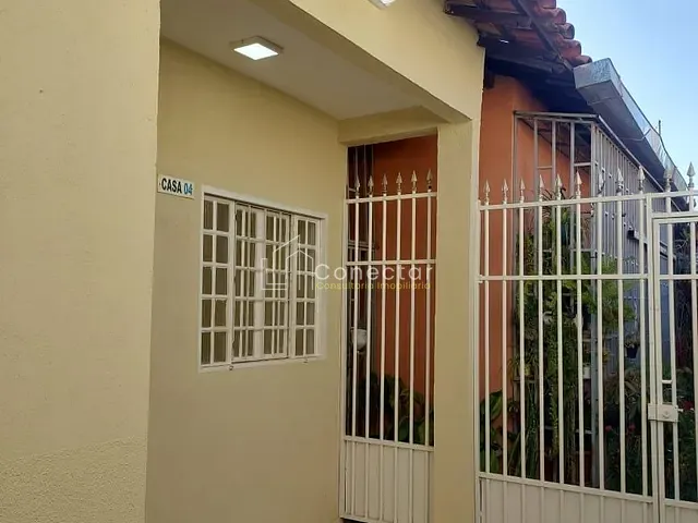 Casa 2 quartos e 1 banheiro, à venda, no bairro Parque Esplanada V em Valparaíso de Goiás