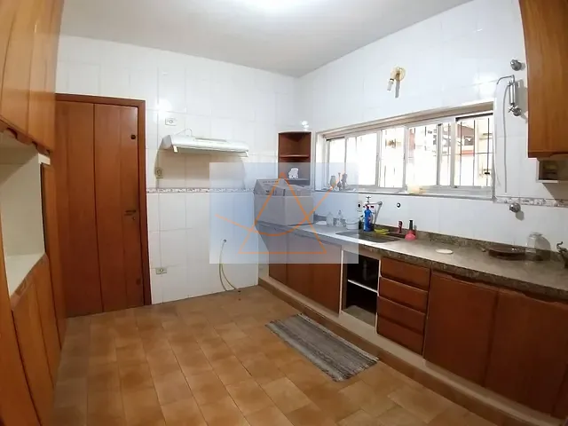 Sobrado com 180m² 3 quartos e 3 banheiros, para alugar, no bairro Vila Olimpia em São Paulo