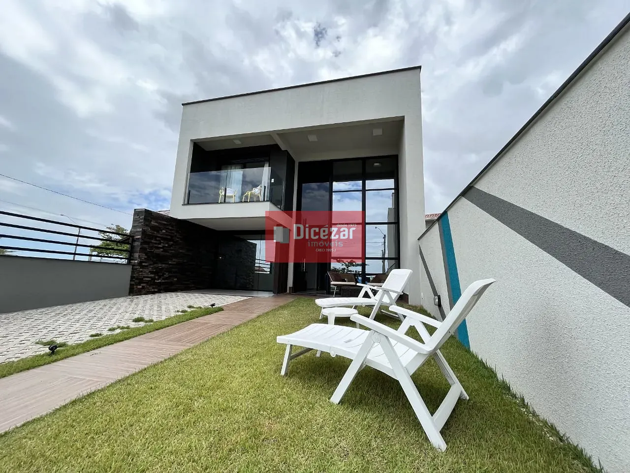 Casa, 3 quartos, 230 m² - Foto 1
