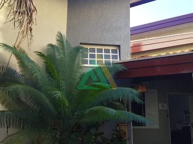 Casa com 200m² 2 quartos e 3 banheiros, à venda, no bairro Parque dos Eucaliptos em Mogi Guaçu