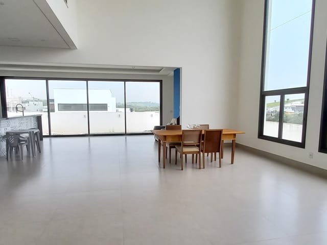 Casa com 330m² 4 quartos e 4 banheiros, à venda, no bairro Residencial Saint Paul em Itu