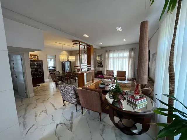 Casa com 570m² 3 quartos e 6 banheiros, à venda, no bairro Chácara Malota em Jundiaí