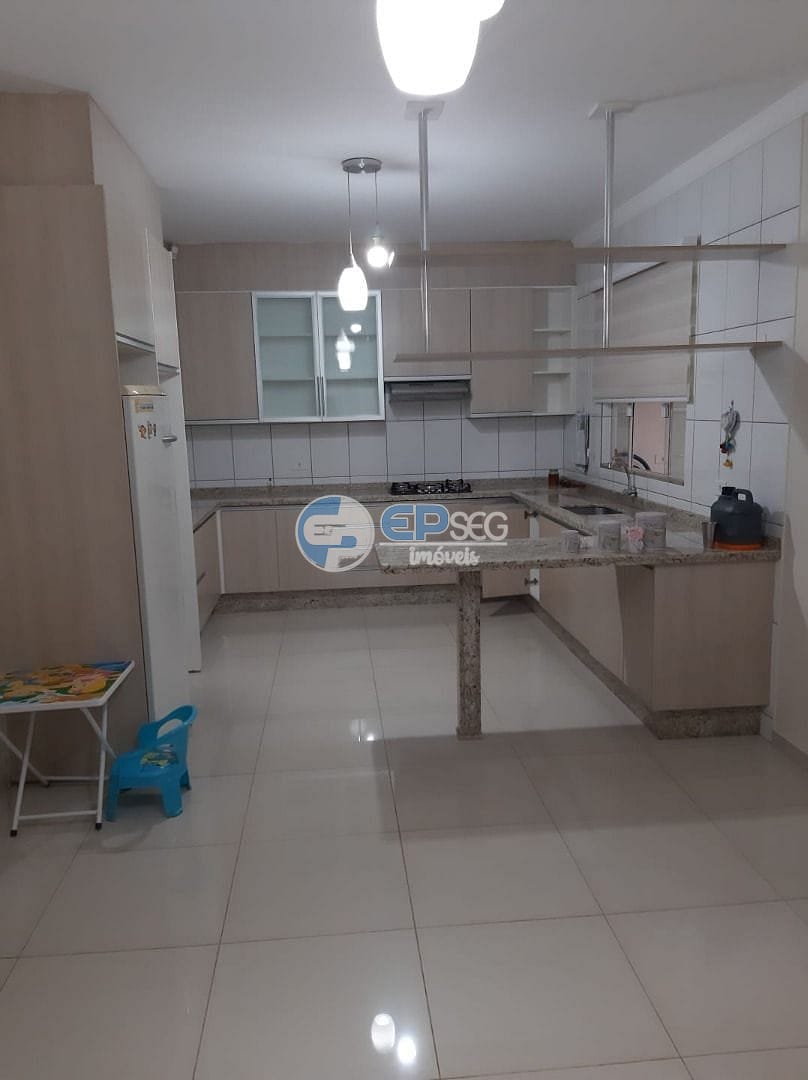 Casa, 3 quartos, 200 m² - Foto 19