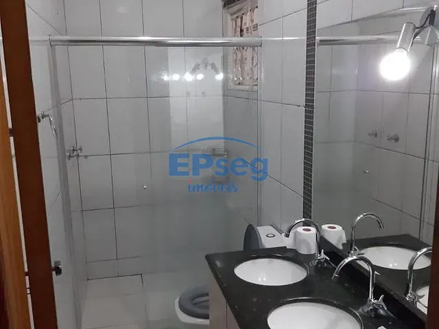 Casa com 276m² 3 quartos e 3 banheiros, à venda, no bairro Vila Romana em Ibiporã