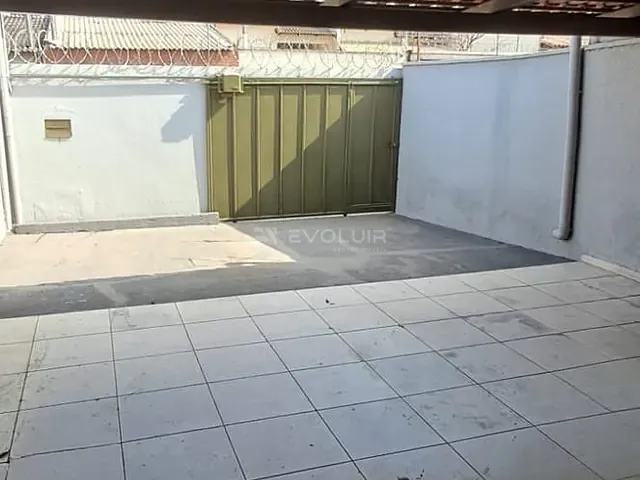 Casa 2 quartos e 2 banheiros, à venda, no bairro Residencial Itaipu em Goiânia