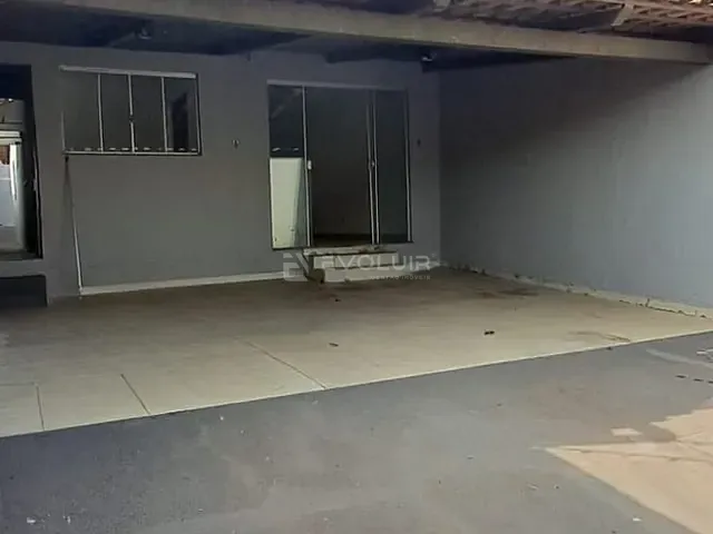 Casa 2 quartos e 2 banheiros, à venda, no bairro Residencial Itaipu em Goiânia