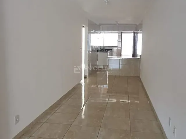 Casa 2 quartos e 2 banheiros, à venda, no bairro Residencial Itaipu em Goiânia
